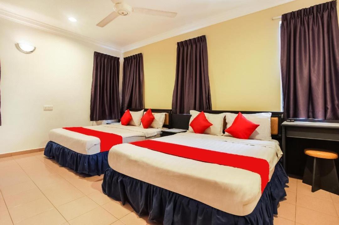 Hotel Home 88 Teluk Intan Exterior photo