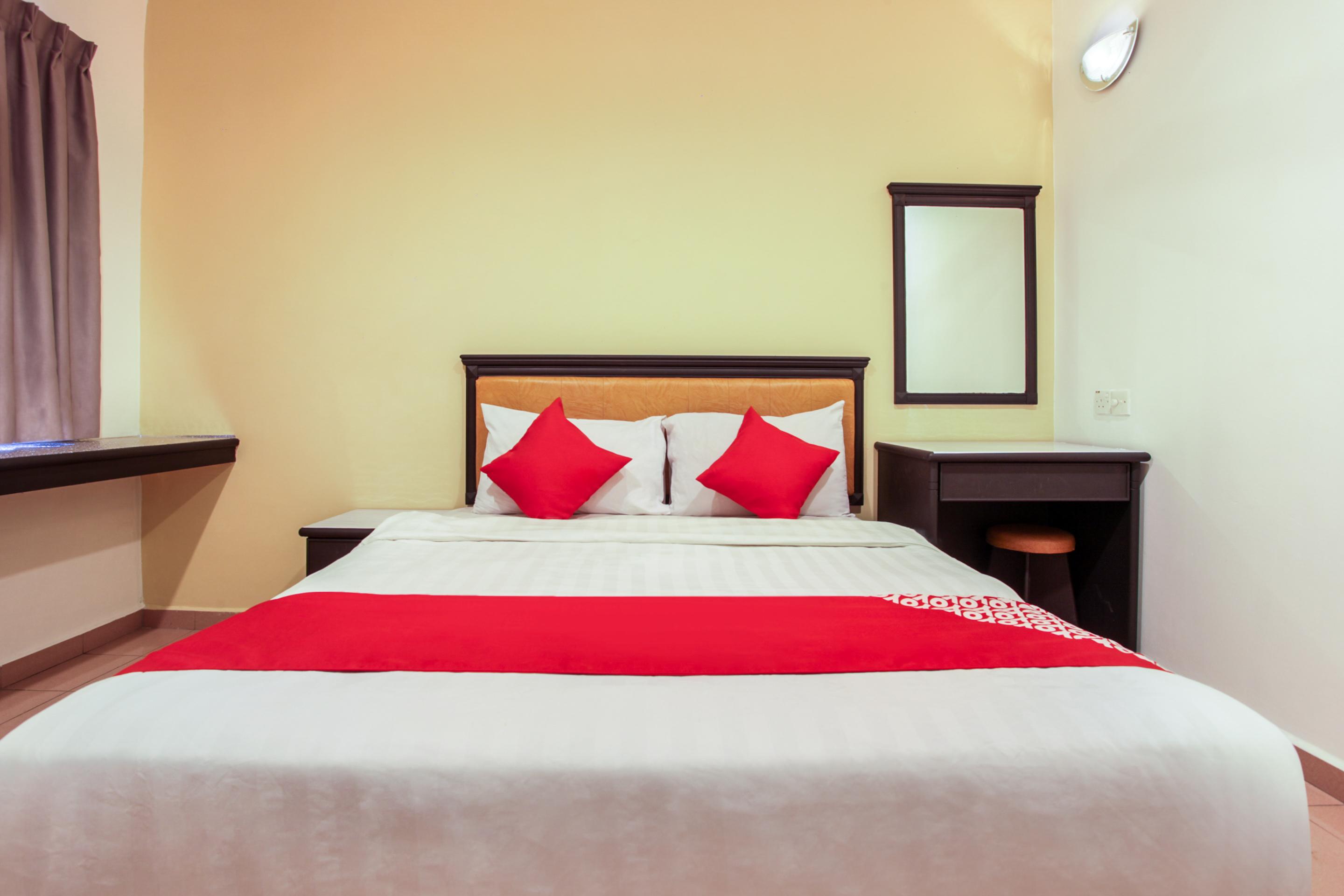 Hotel Home 88 Teluk Intan Exterior photo